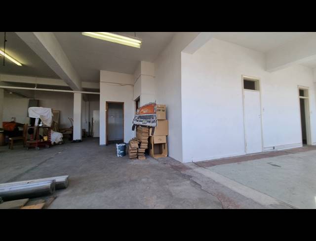 700M² BUILDING FOR SALE IN OBSERVATORY